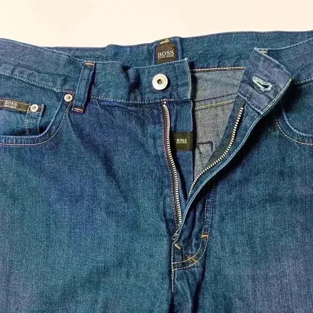 Hugo Boss Texas Straight leg Men's Dark Jeans. 32x32 - Picture 6 of 7